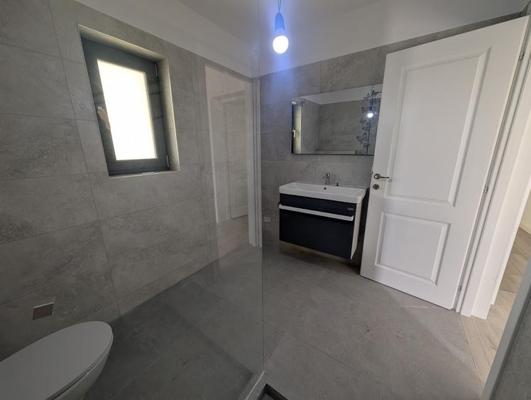 Casă individuală cu 4 camere cu Teren 486 Mp în Nord