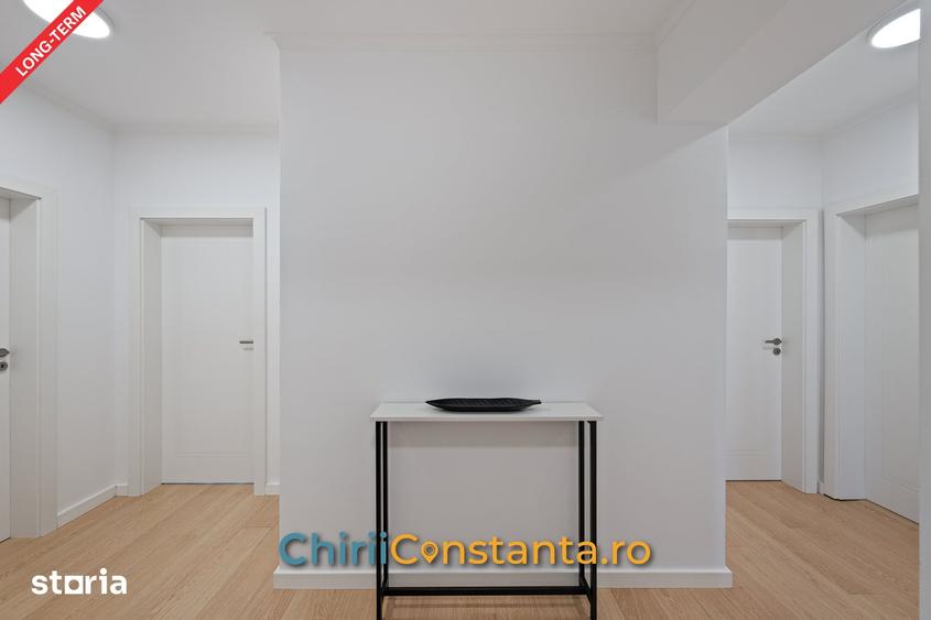 Apartament cu 3 camere în Tomis III