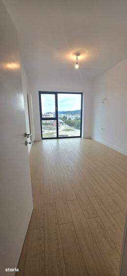 Apartament cu 2 camere în Baza 3