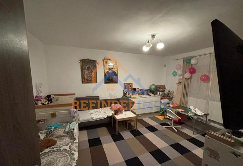 Apartament cu 2 camere decomandat în Mărgeanului