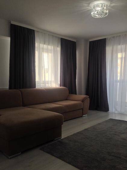 Apartament cu 2 camere decomandat în 13 Septembrie