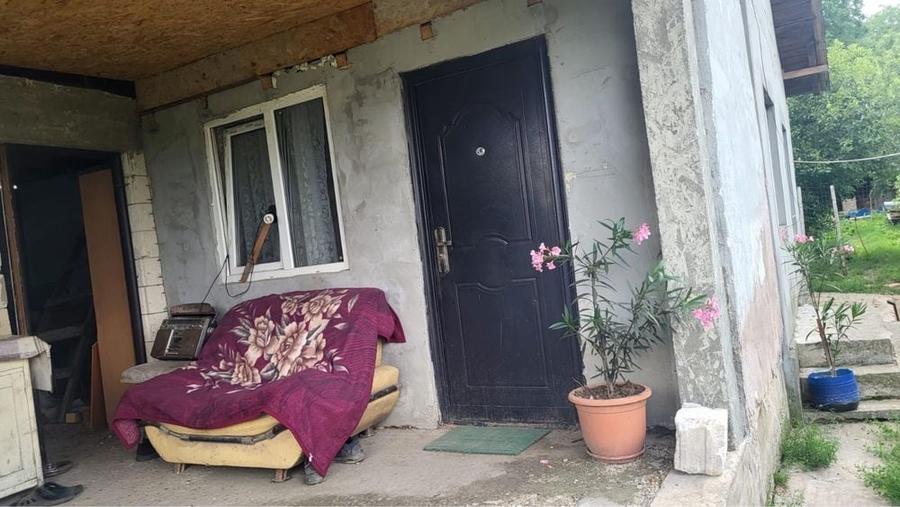 Casa curte 45.000e petrechioaia - 5