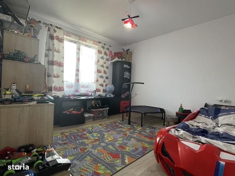 Casă cu 4 camere în Central