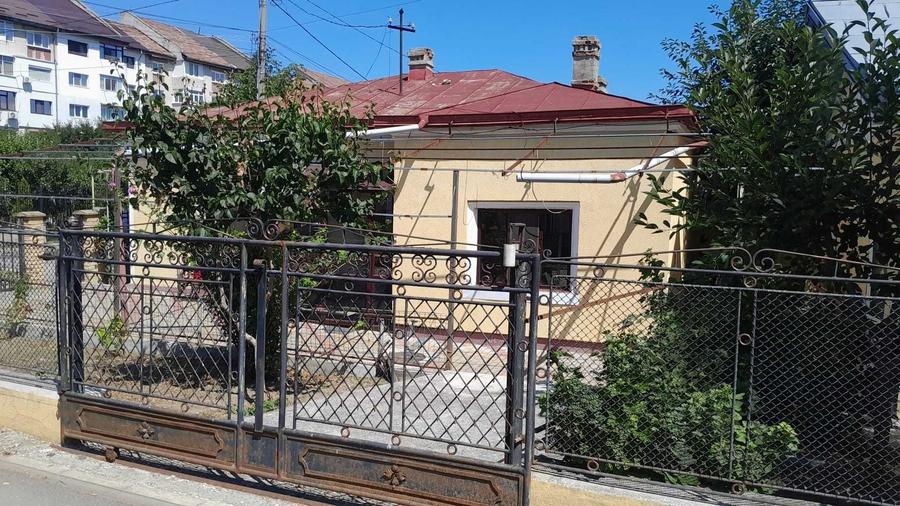 Casă cu 3 camere în Ghiroda