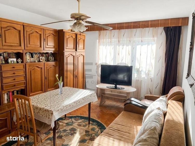 Apartament cu 3 camere decomandat în Lotus
