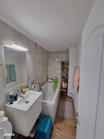 Apartament cu 4 camere în Nerva Traian