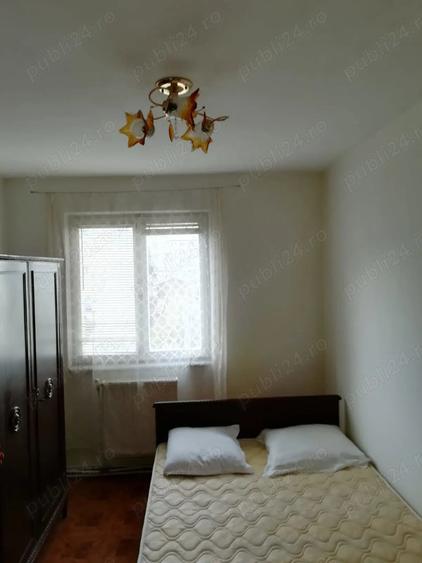 Apartament cu 3 camere semidecomandat în Central