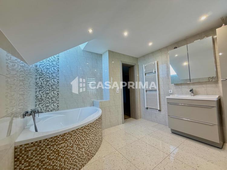 Casă individuală cu 7 camere cu Canalizare în Miroslava