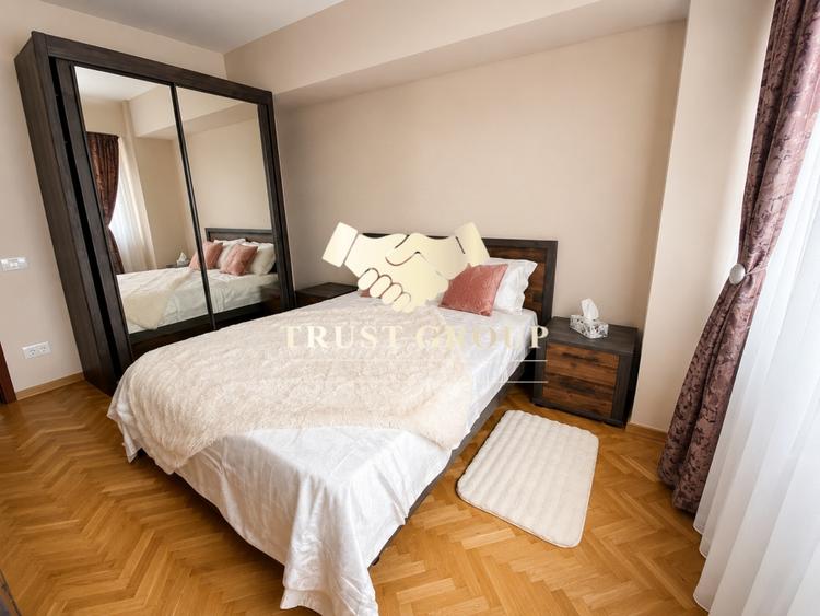 Apartament cu 3 camere decomandat în Victoriei
