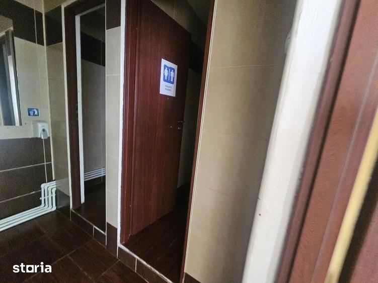 Spațiu comercial, de 80 mp, în Nicolina