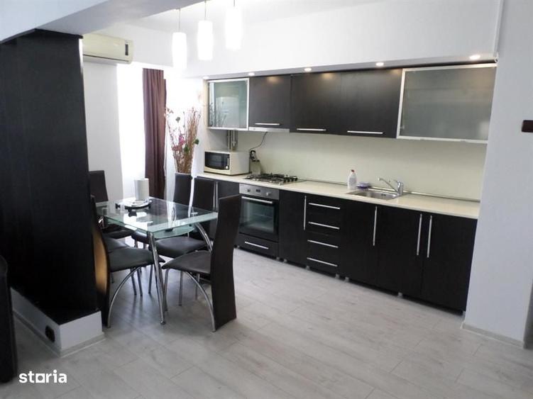 Apartament cu 2 camere decomandat în B-dul București