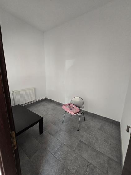 Spațiu comercial, în Gheorghe Doja