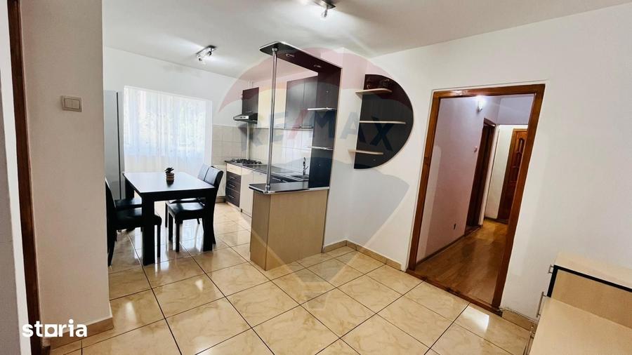 Apartament cu 3 camere, mobilat în Decebal