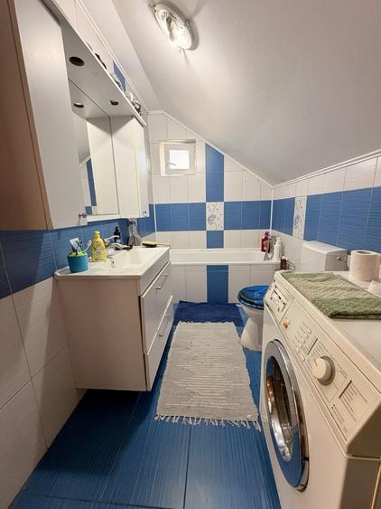 Casă individuală cu 4 camere cu Canalizare în Giarmata