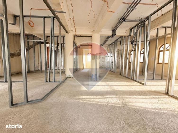 Casă cu 4 camere cu Teren 409 Mp în Central