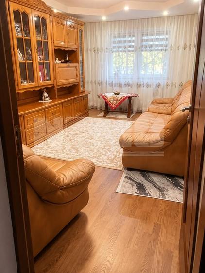 Apartament cu 3 camere decomandat în Burdujeni