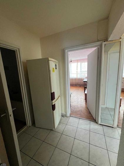 Apartament cu 2 camere decomandat în Romanilor