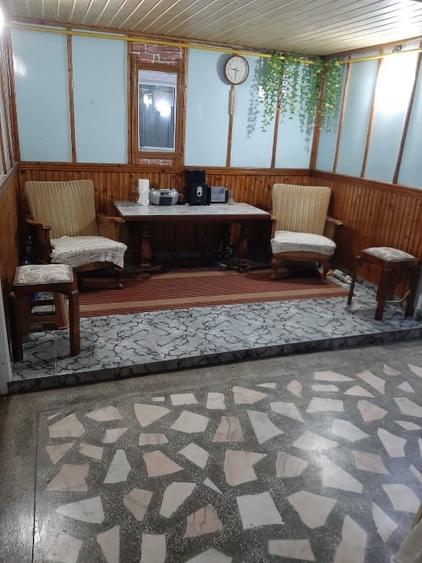 Casă individuală cu 5 camere cu Canalizare în Central