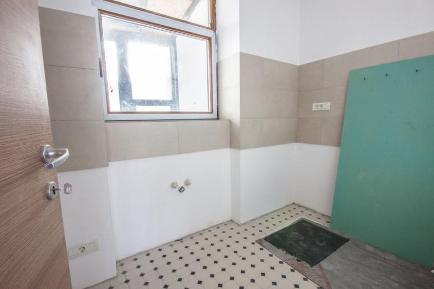 Spațiu comercial, de 857 mp, în Eminescu