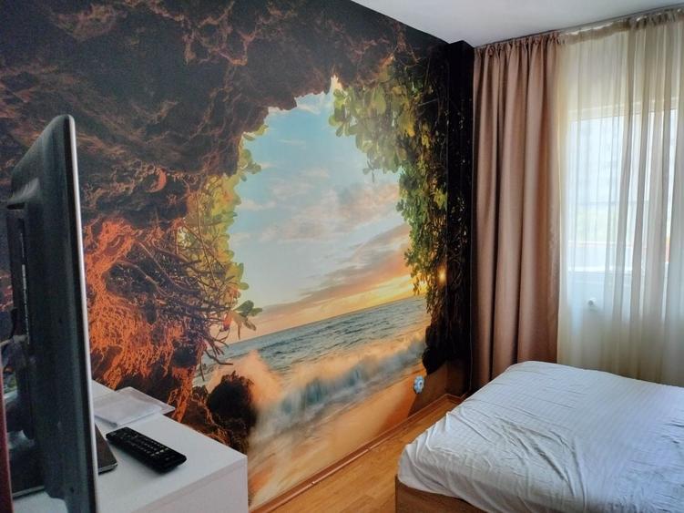 Apartament cu 3 camere semidecomandat în Titan