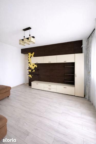 Apartament cu 3 camere decomandat, mobilat în Chiajna