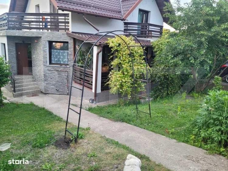 Casă cu 4 camere în Central