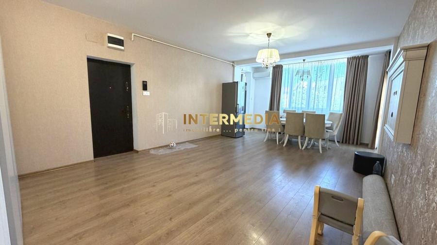 Apartament cu 3 camere decomandat, mobilat în Ultracentral