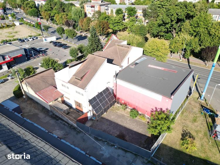 Casă cu 5 camere cu Teren 900 Mp în Central