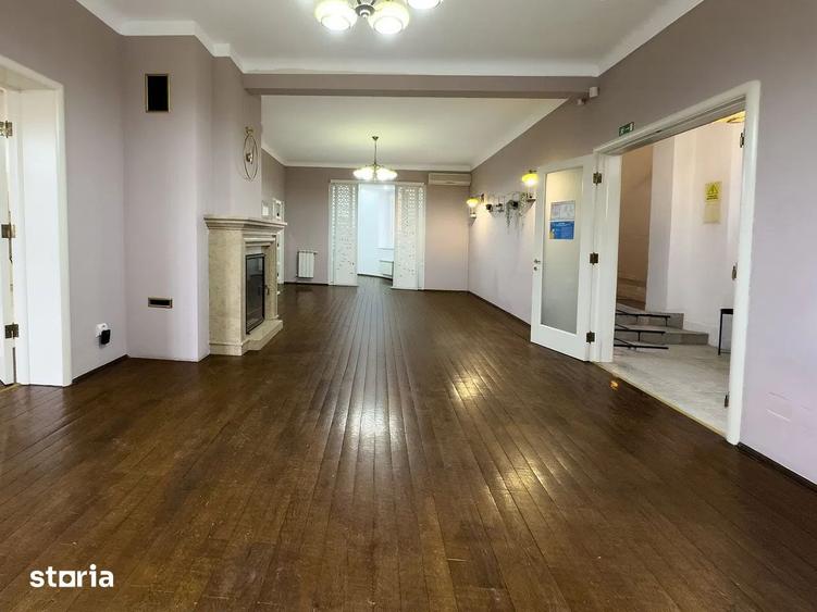 Casă cu 5 camere cu Teren 140 Mp în Ultracentral