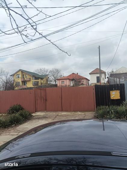 Teren de 1405 mp, în Central