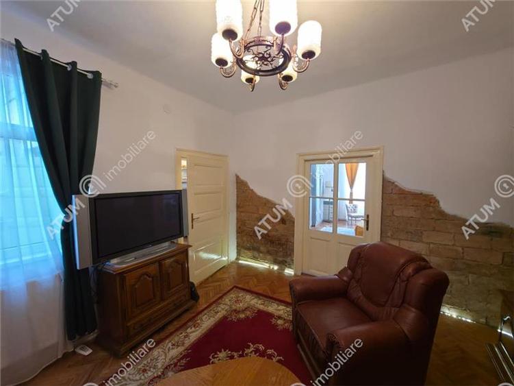 Apartament cu 2 camere nedecomandat, mobilat în Terezian