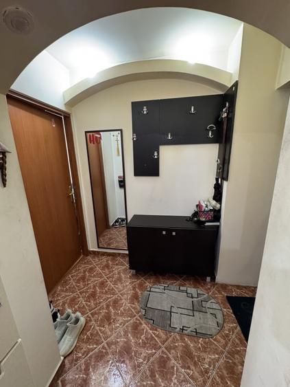 Apartament cu 3 camere decomandat în Poștei - Bucov