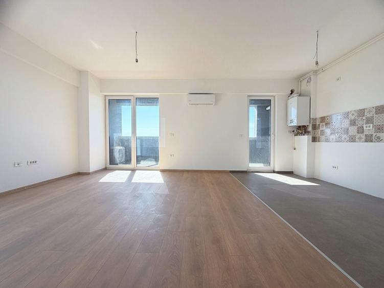Apartament cu 3 camere decomandat în Aradului