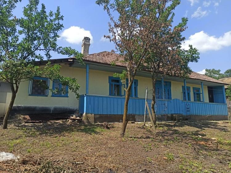 Casă cu 3 camere în Central