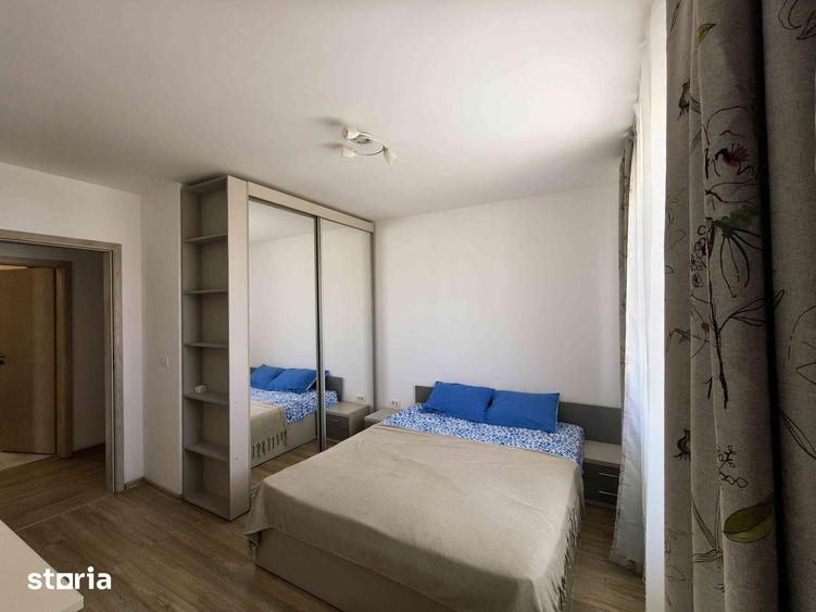 Apartament cu 2 camere decomandat în Tractorul