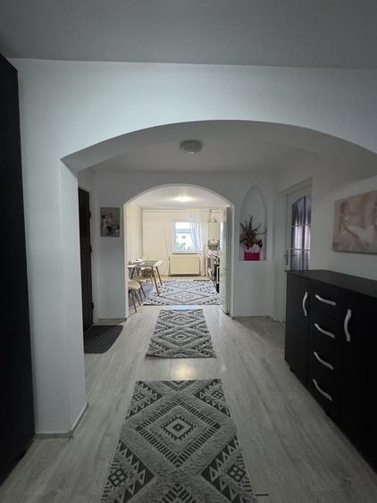Apartament cu 3 camere decomandat în Nord