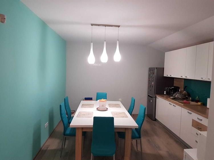 Chirie apartamente 2-3 camere, etaj 1, complet mobilate, micro 17 - 1