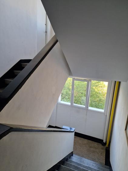 Apartament cu 2 camere decomandat în Lacul Tei