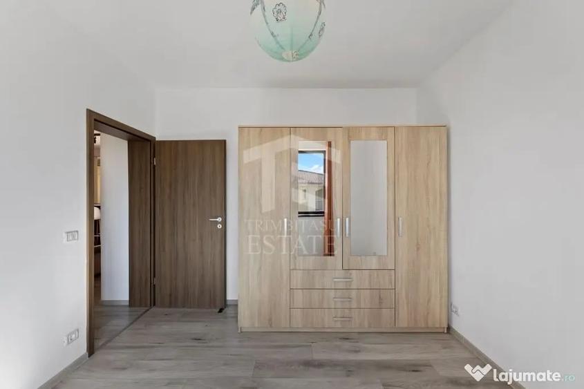 Apartament cu 3 camere semidecomandat în Central