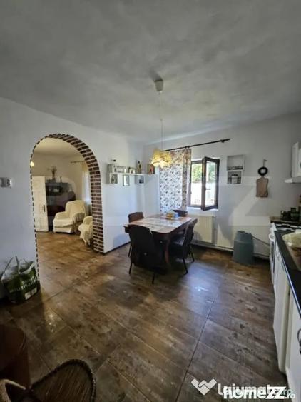 Casă cu 4 camere cu Teren 4435 Mp în Central