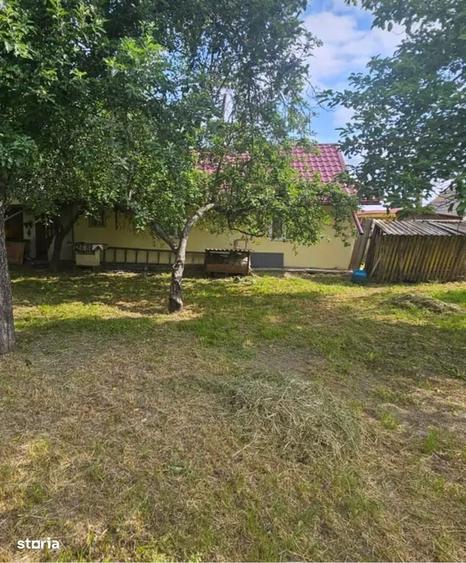 Casă cu 3 camere în Păstrăveni