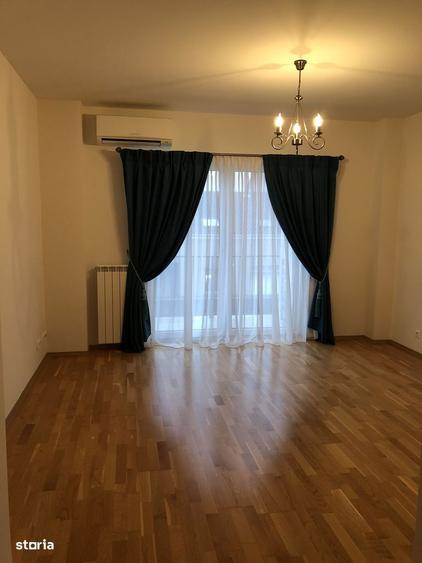 Apartament cu 3 camere, mobilat în Central