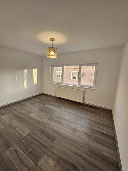 Apartament cu 2 camere decomandat în Dorobanților