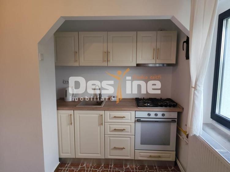 Apartament cu 2 camere decomandat, mobilat în Poiana Câmpina