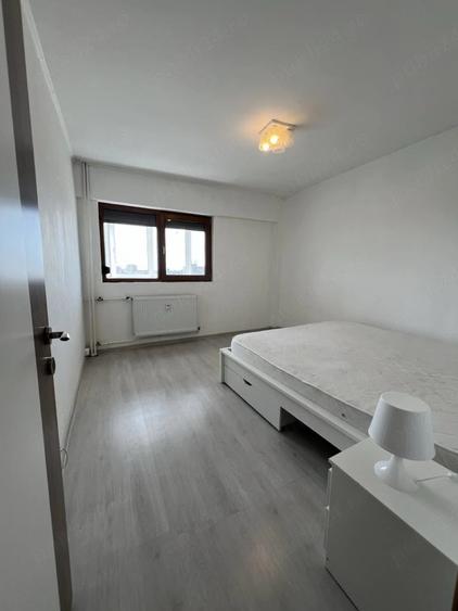 Apartament cu 3 camere decomandat în Morarilor