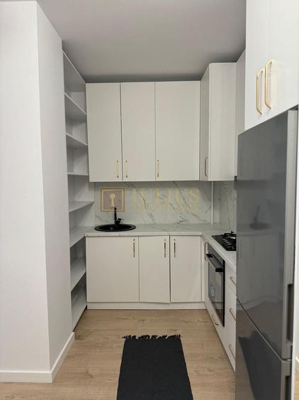 Apartament cu 2 camere decomandat, mobilat în Torontalului