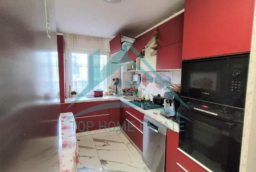 Apartament cu 4 camere semidecomandat, mobilat în Mănăștur
