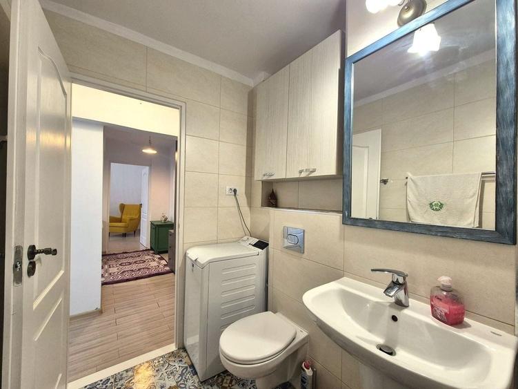 Apartament cu 2 camere decomandat, mobilat în Calea București
