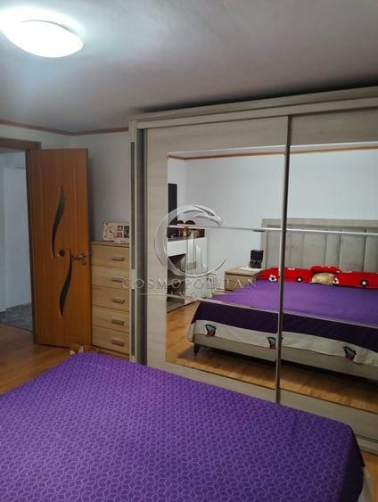 Casă individuală cu 3 camere cu Canalizare în Costești