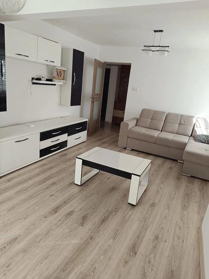 Apartament cu 2 camere decomandat în Decebal